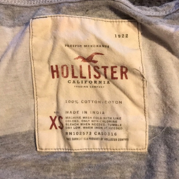 Gray and white flare top - Picture 3 of 3